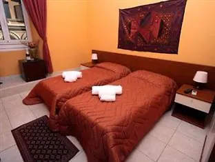 Folia בית הארחה 2*