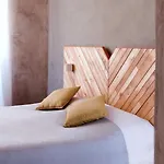 Folia Guest house 2*